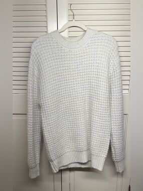 Zara Men's White Textured Crewneck Sweater